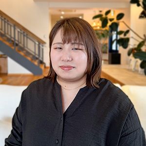 Mana Oshita